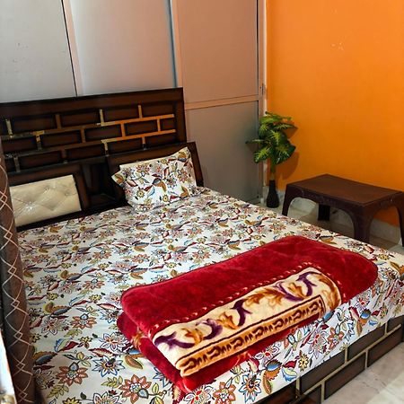 Shakuntala Guest House Ayodhya Экстерьер фото