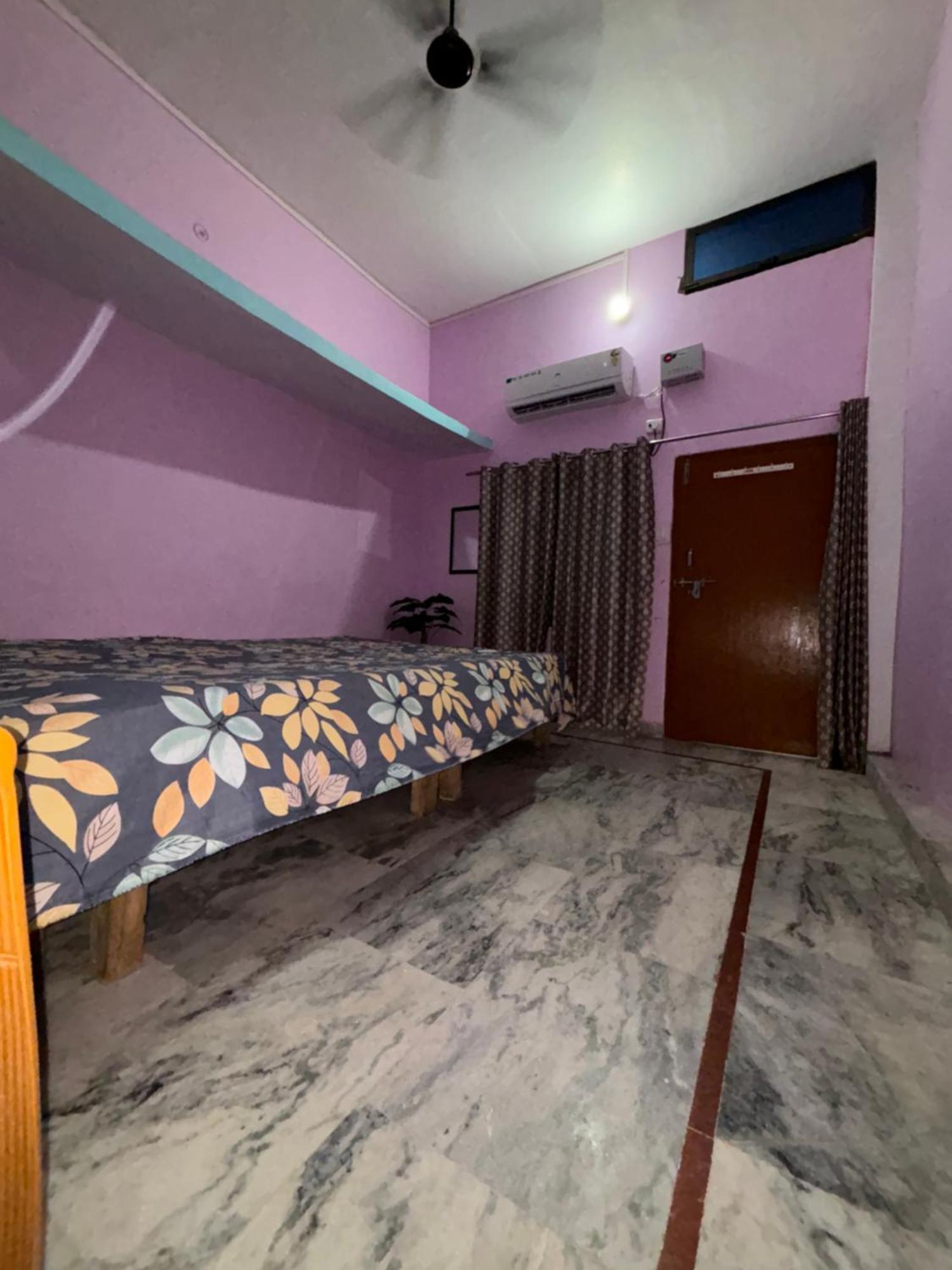 Shakuntala Guest House Ayodhya Экстерьер фото