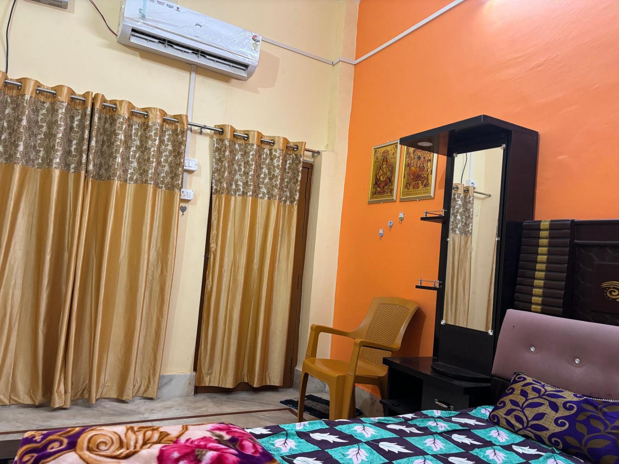 Shakuntala Guest House Ayodhya Экстерьер фото